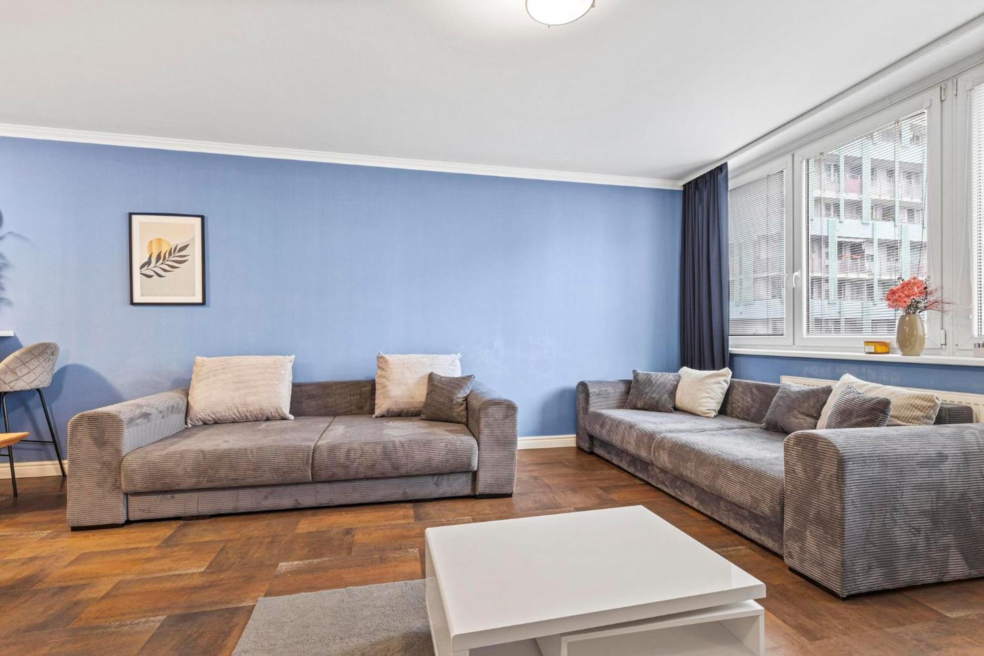 Tomato Apartment - With Free Parking Bratislava Exterior foto